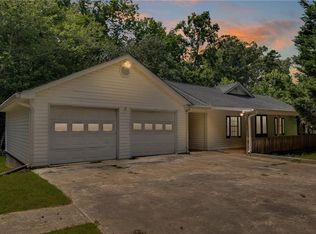 7210 Pine Ct, Cumming, GA 30041