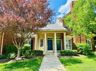 3512 Tremonte Cir S, Rochester, MI 48306