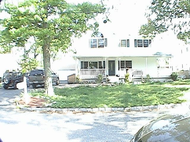 1st image of 8 Highland Pl