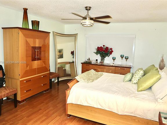 5th image of 701 SW 128th Ave APT 401F