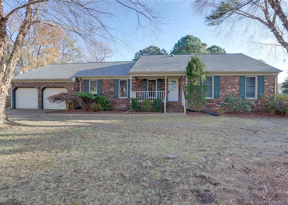 1st image of 132 Stone Lake Ct