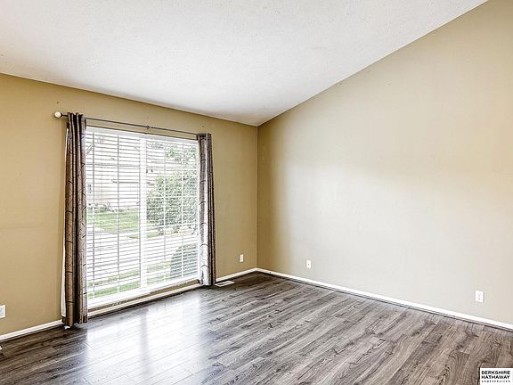 3rd image of 17663 J St