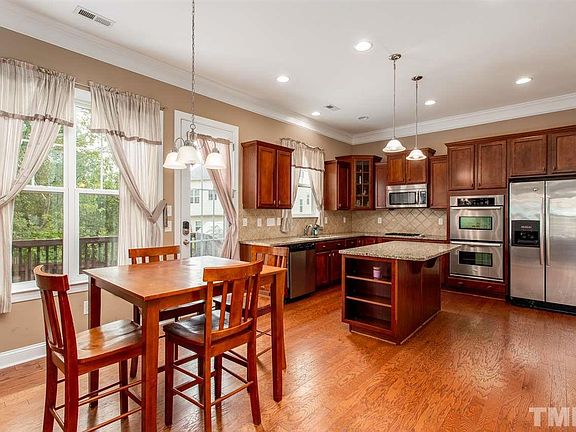 5th image of 1906 Morehead Hill Ct
