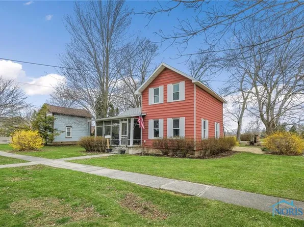 302 W 7th St, Genoa, OH 43430