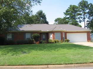 1306 Woodleigh Rd, Dothan, AL 36305