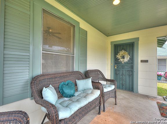 5th image of 630 E Highland Blvd