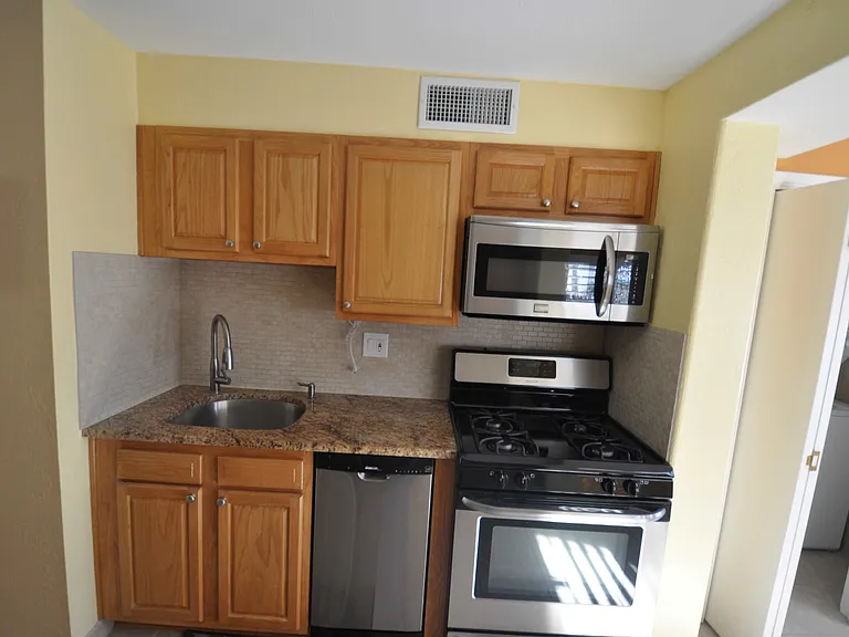 Kitchen 2_07062023