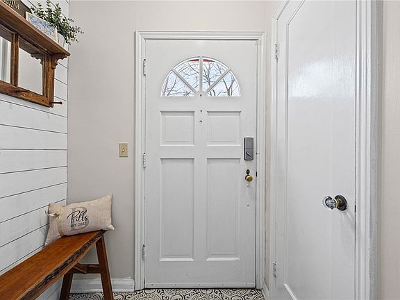 4th image of 171 Tryon Park