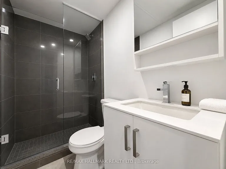 88 Queen St E #1701 — Photo 10