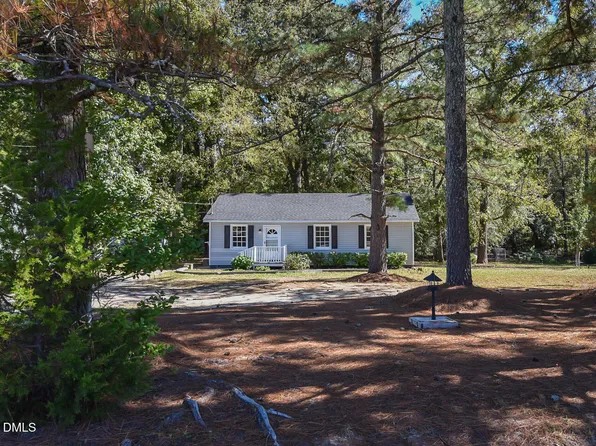 939 Cheves Rd, Zebulon, NC 27597