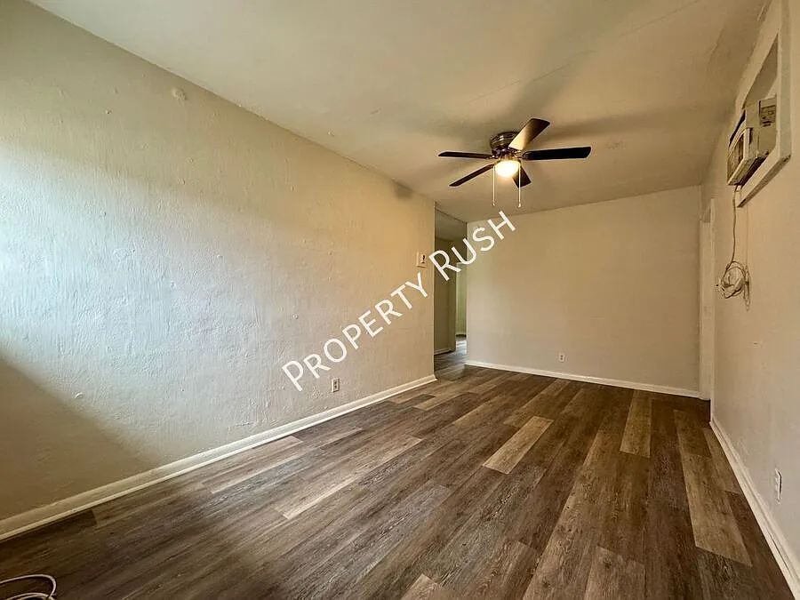3603 Dorris St. - Cozy 2 bed/1 bath duplex unit in Chattanooga! $775/mo. — Photo 4