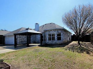 1037 Dartmouth Dr, Lewisville, TX 75067