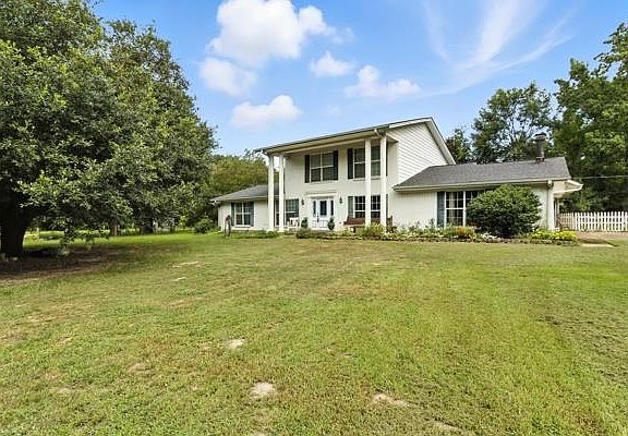 4th image of 3198 Old Union Rd