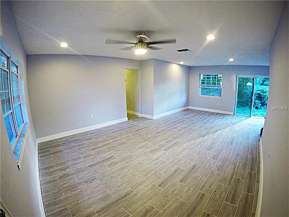 3rd image of 3686 Trianon Dr