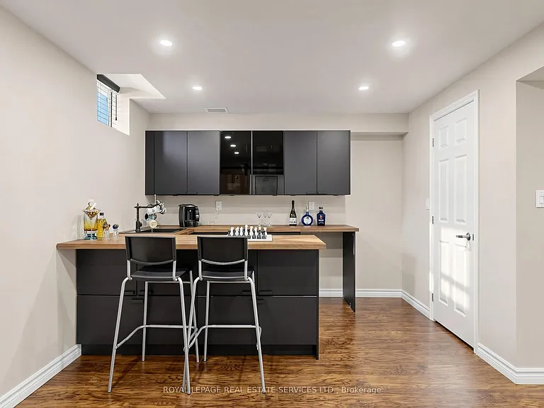 1158 Atkins Dr — Photo 41
