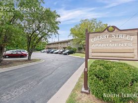 3950 N Cherry St