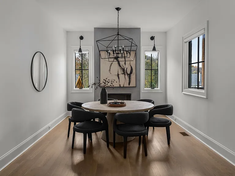 4613 Villa Green Dr — Photo 36