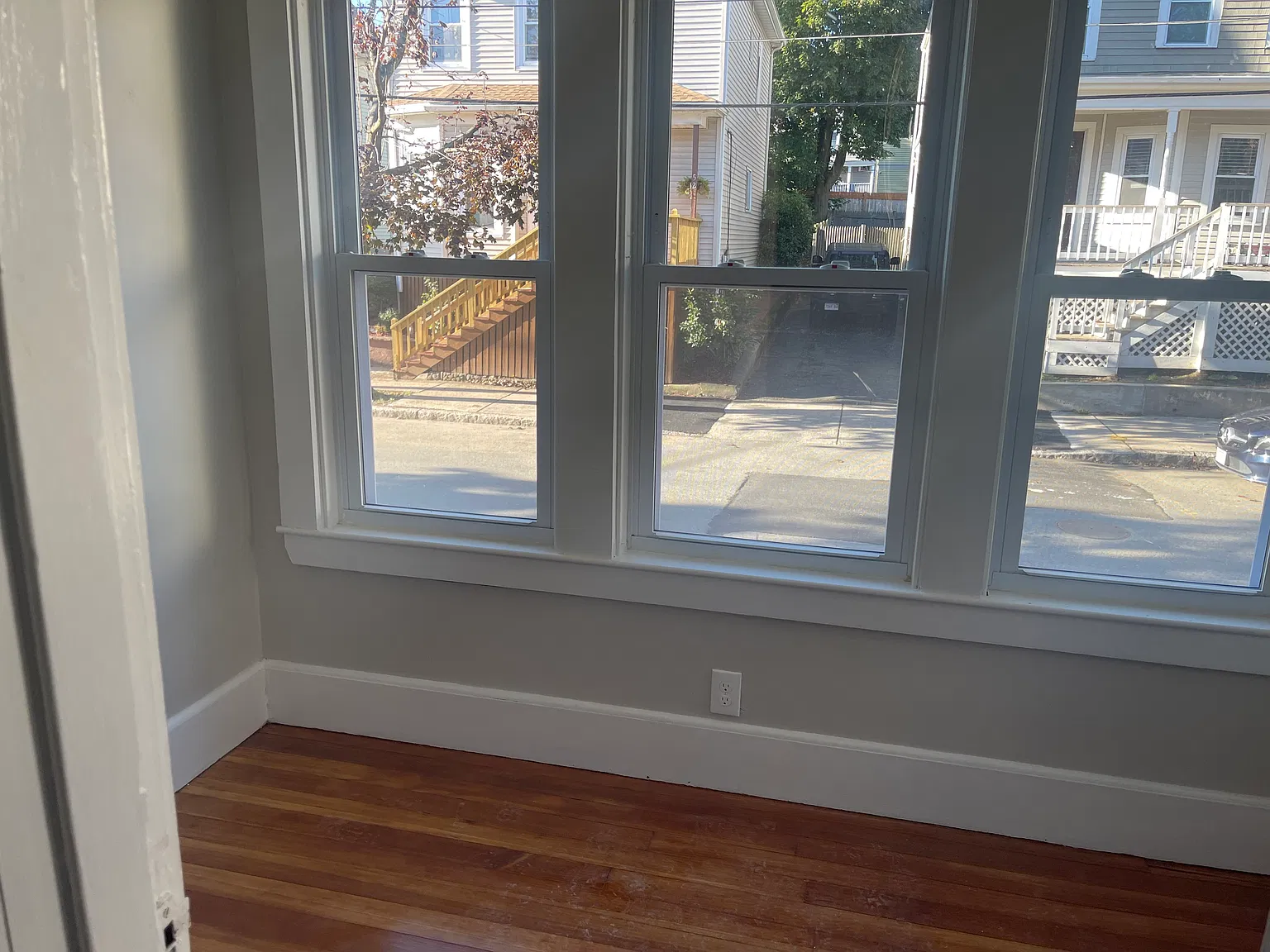 2 bed, 850 sqft, $2,450 — Photo 2