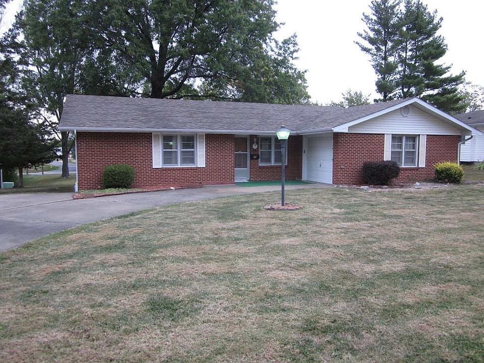 1st image of 19 Kellwood Dr