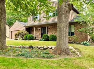 6816 N Aycliffe Dr, Peoria, IL
