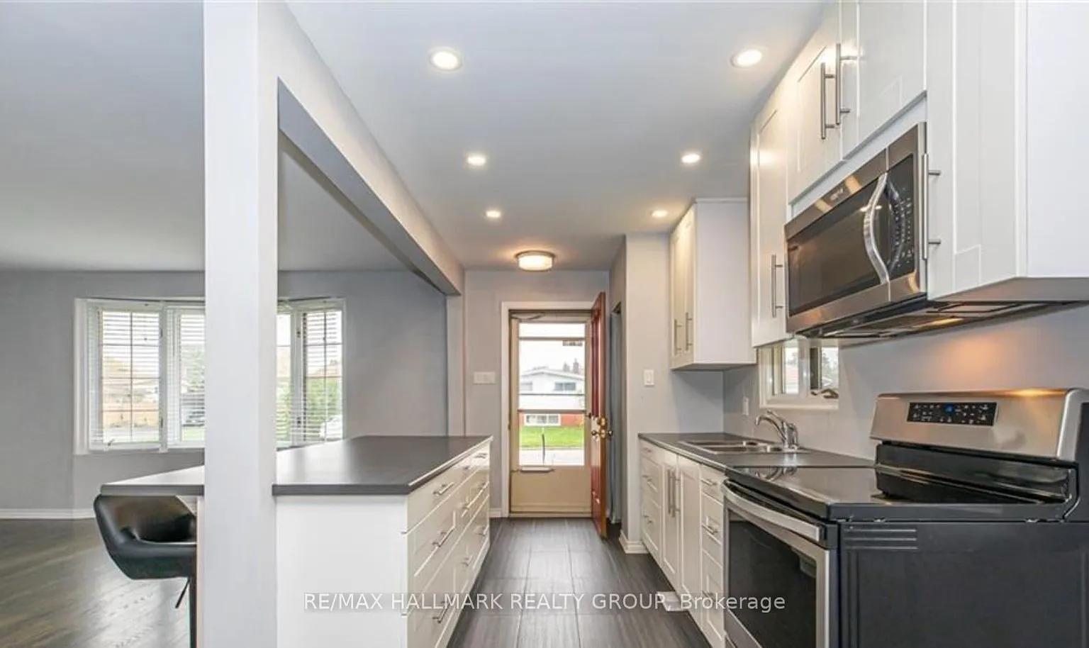 3 bed, $2,500 — Photo 4