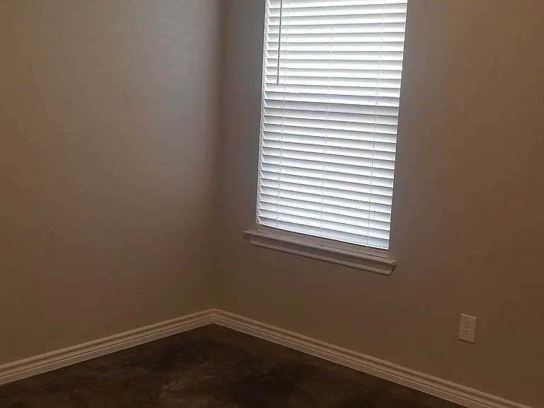 202 Lowes Blvd #A — Photo 6