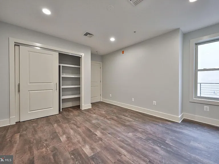 1320 N Franklin St #4B — Photo 8