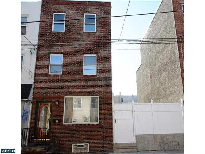 2432 E Firth St photo 1
