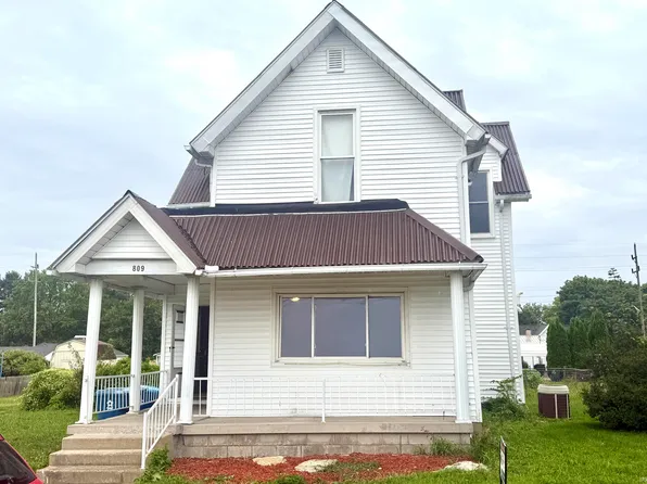 809 N Jefferson St, Converse, IN 46919
