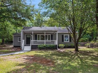 443 Windemere Dr, Fayetteville, NC 28314