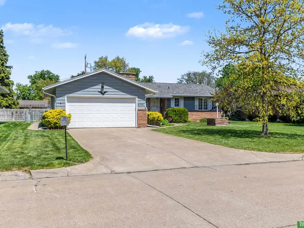 2132 E 10th St, Fremont, NE 68025