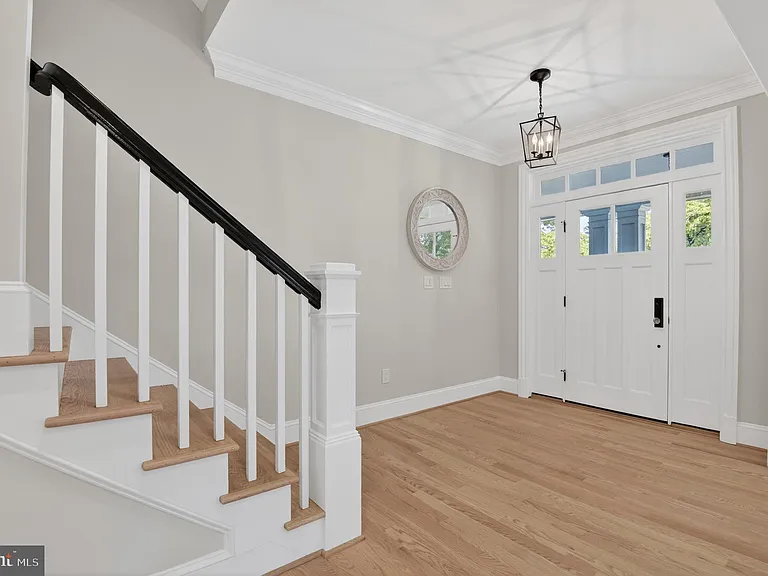 5718 Huntington Pkwy — Photo 14