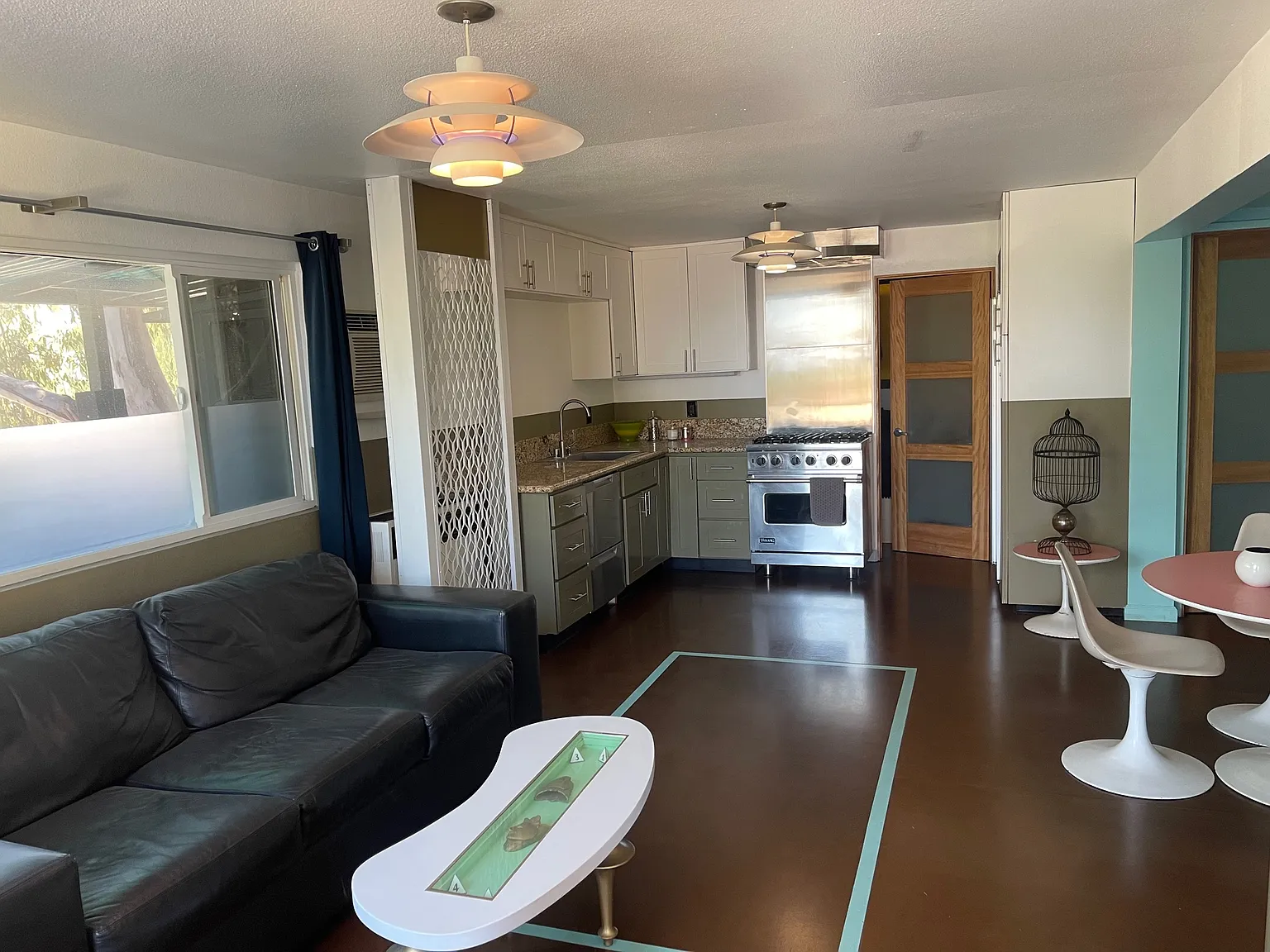 2 bed, 900 sqft, $2,800 — Photo 2