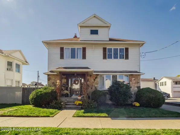 21 E 6th St, Wyoming, PA 18644