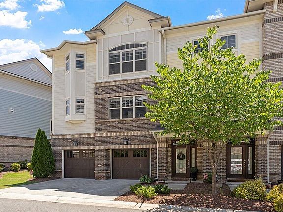 3rd image of 339 View Dr