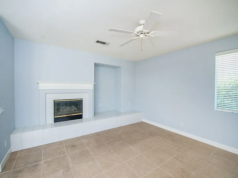 4085 Castaway Cv — Photo 14