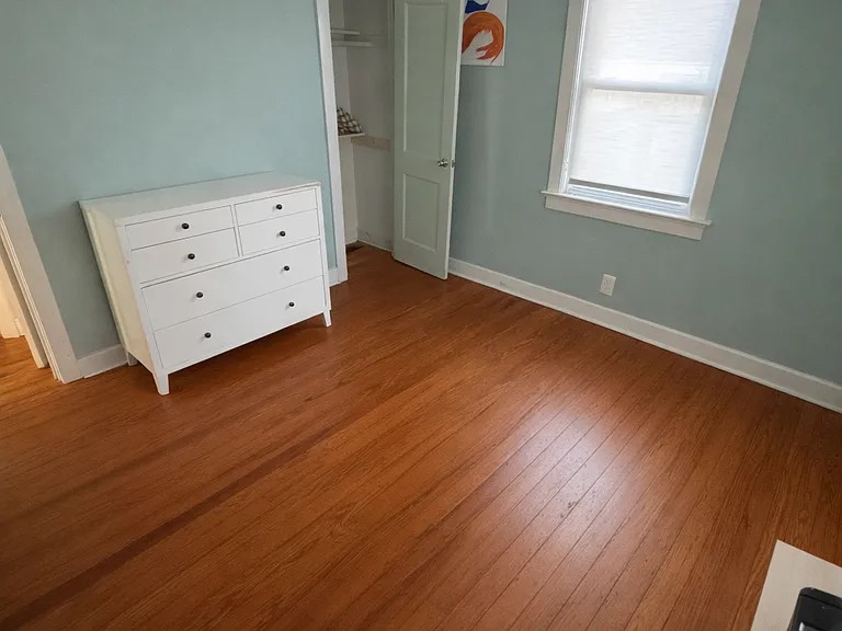 612 Adluh St — Photo 12