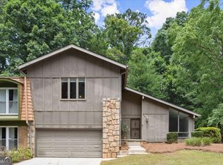 225 Lakeview Rdg W, Roswell, GA 30076