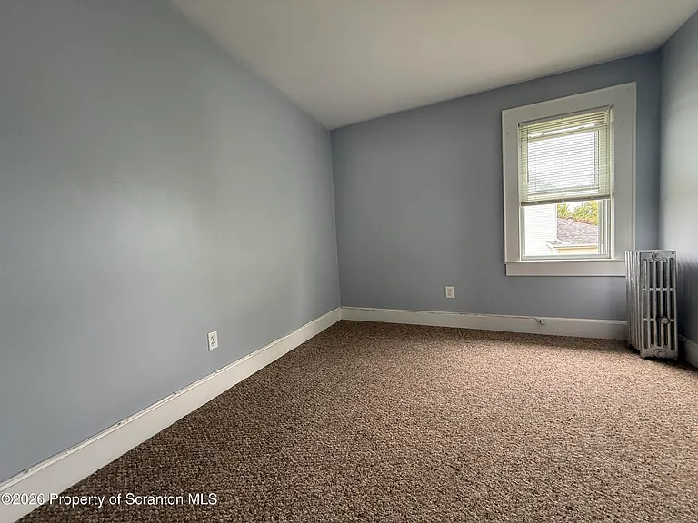 627 Sherwood Ave — Photo 14