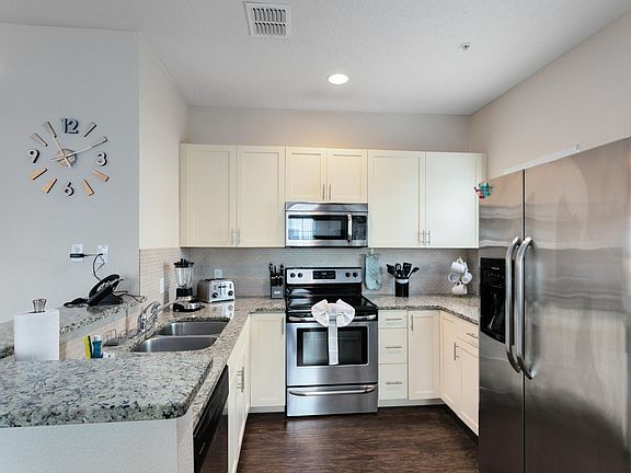 3rd image of 5364 Diplomat Ct #Id1039600p