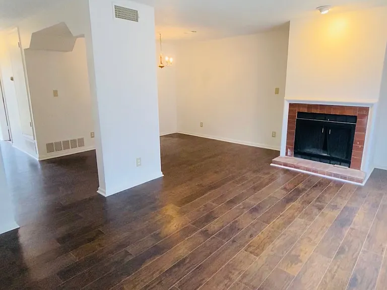 1244 Seth Johnson Dr — Photo 6