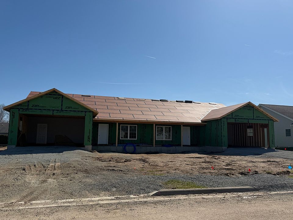 2nd image of 1411 N Ridge Dr