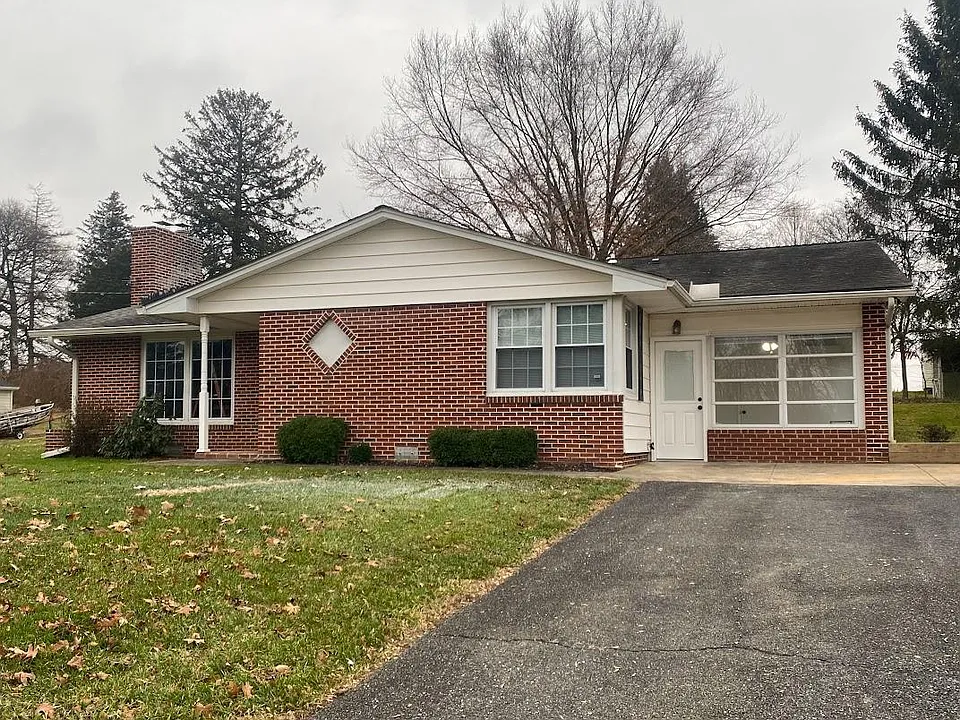607 Plumtree Rd
