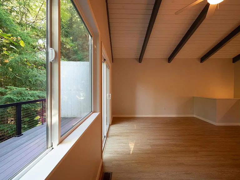 136 Windward Dr — Photo 19