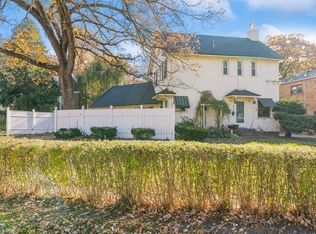 549 59th St, Des Moines, IA 50312