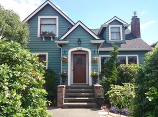 4036 44th Ave SW, Seattle, WA 98116