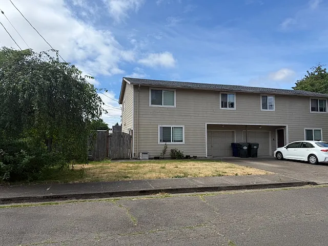 851 W 9th Ave