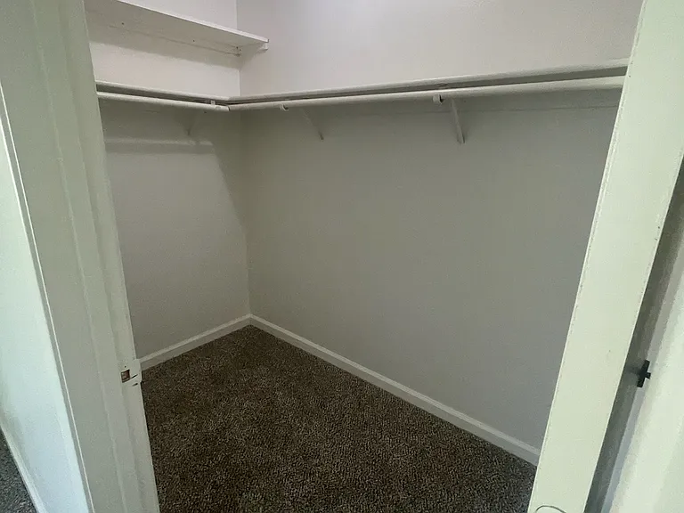 802 Military E — Photo 6