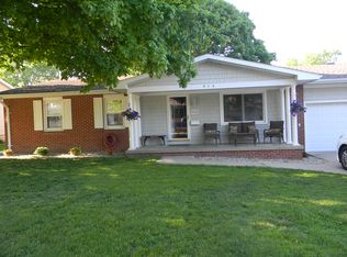 914 Stoddard Ct, Monticello, IL 61856
