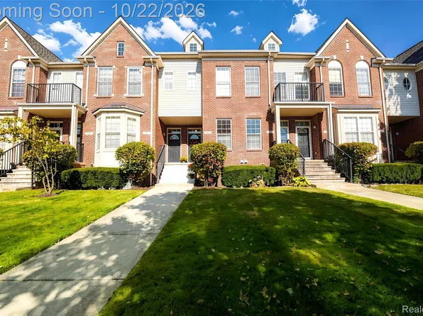 854 Summerfield Dr, Westland, MI 48185